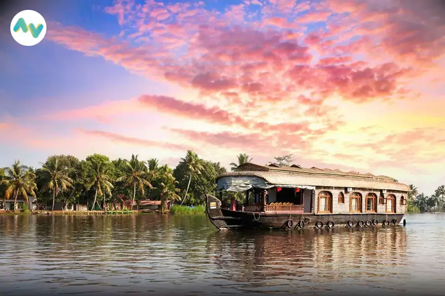 Kerala Delights: 3 Nights in Kochi, Munnar, and Alleppey Backwaters.
