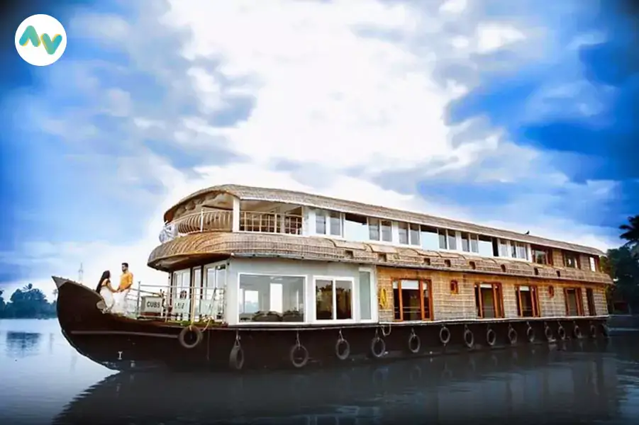 Luxurious Love: 6 Nights Luxury and Serenity on Your Honeymoon.